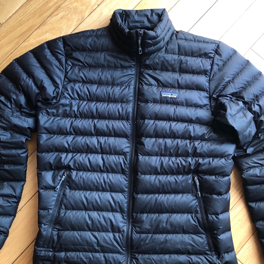 Patagonia men’s Black jacket.